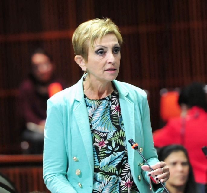 Diputada priísta a favor de acabar con el desabasto de medicamentos y vacunas 
