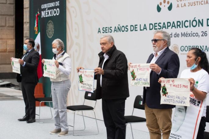 No habrá impunidad en el caso Ayotzinapa, asegura AMLO 