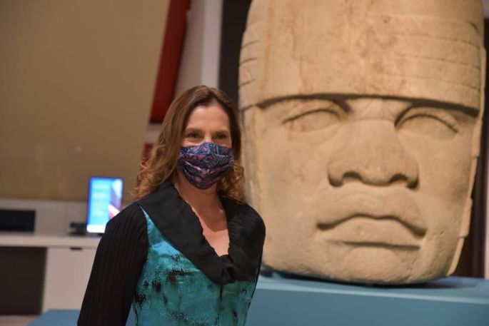 Inauguran en París, la exposición “Los Olmecas y las Culturas del Golfo de México”