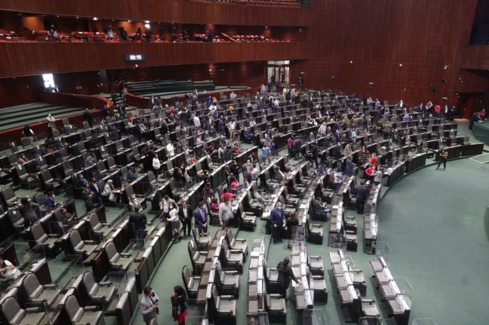 Aprueban que sentenciados por feminicidio y violación no gocen de libertad anticipada