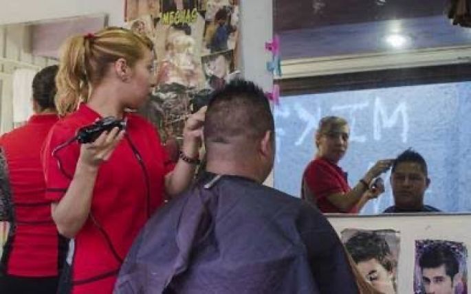 Repunta el trabajo en las estéticas de Mérida