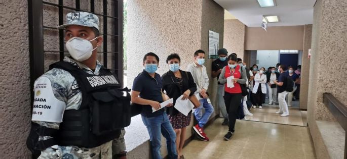 Inicia la vacunación contra el Covid19 a personal de salud en Yucatán 