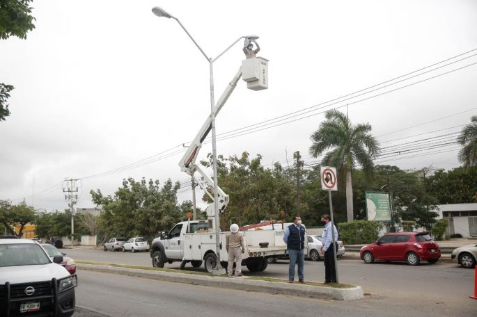 El Ayuntamiento de Mérida mejora la iluminación de calles y avenidas para mayor seguridad y mejor calidad de vida a la ciudadanía