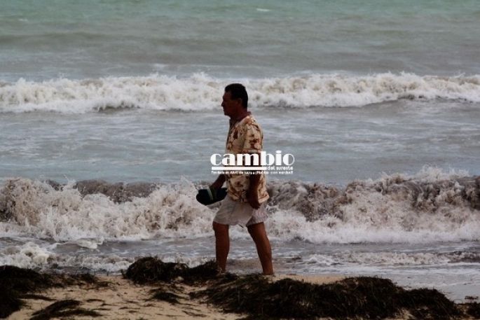 Cierran playas y multas de 5 mil pesos a quien transite después de las 11:30 pm 