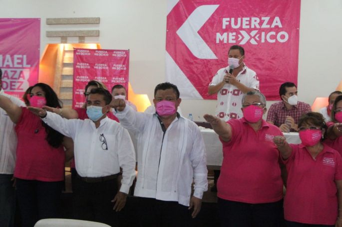 Ismael Peraza presenta su planilla de regidores