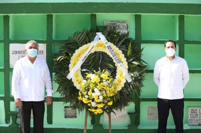 Reconoce el Gobernador Mauricio Vila Dosal la labor de los servidores públicos del Gobierno del Estado