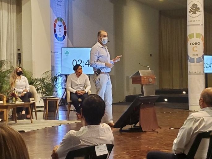 Llama Víctor Cervera a sumar voluntades por un gobierno ciudadano