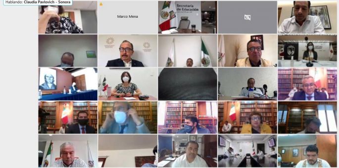 Analizan el plan de regreso a clases presenciales