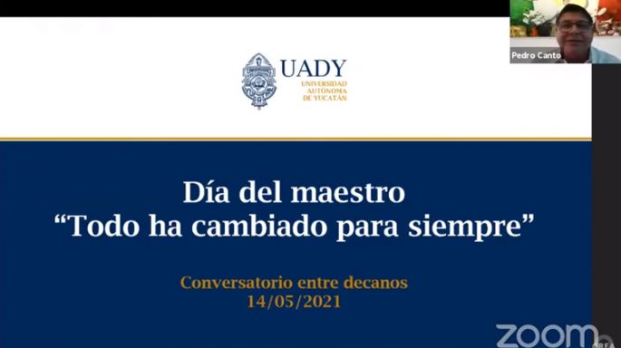 Docentes analizan modelos híbridos de enseñanza 