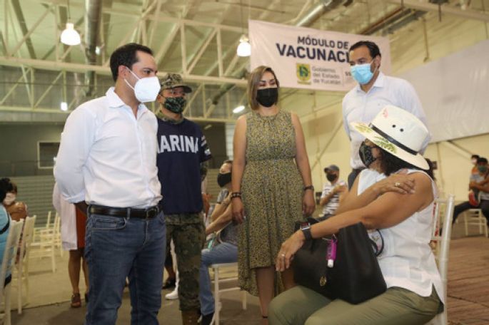 Inicia con buena afluencia la aplicación segundas dosis contra Coronavirus a personas entre 50 y 59 años de Mérida