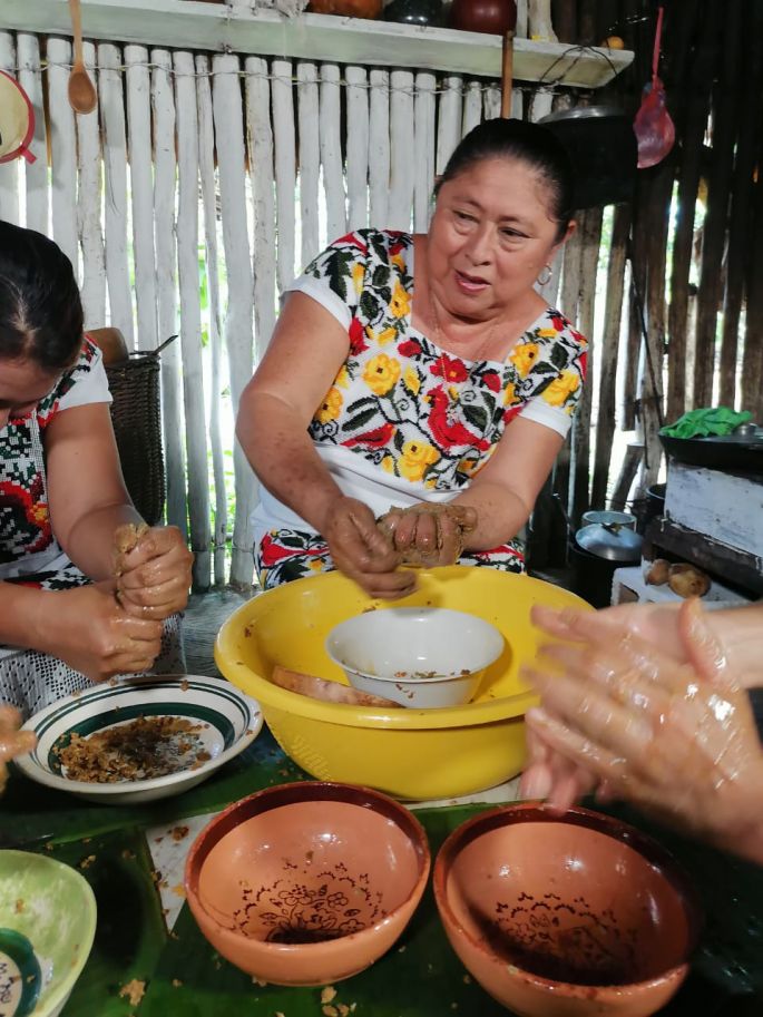 El platillo yucateco kaaxil sikil llega a la final de concurso nacional