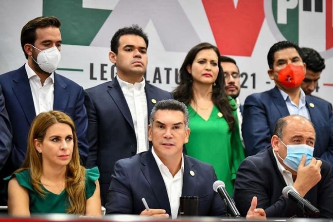 El PRI elige a Rubén Moreira Valdez como Coordinador de los Diputados Federales para la LXV Legislatura