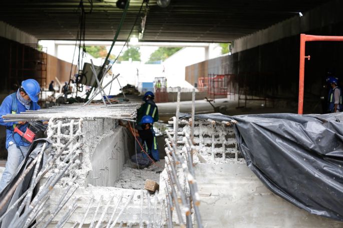 Continúan de manera intensa los trabajos de rehabilitación del paso deprimido