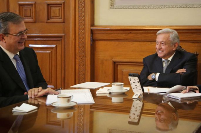 AMLO y Kamala Harris dialogan sobre migración y control de la pandemia 
