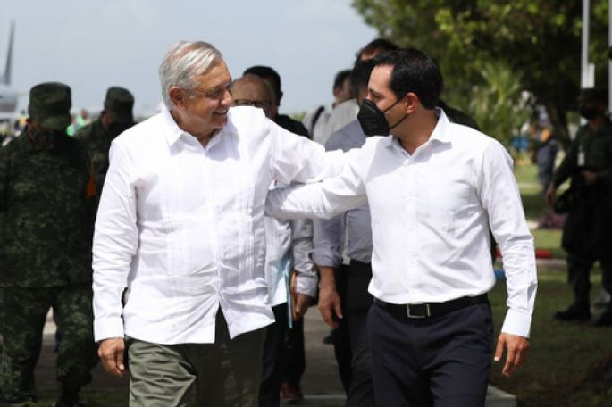 Se reúnen Mauricio Vila y Andrés Manuel López Obrador, dan seguimiento al proyecto del Tren Maya en Yucatán