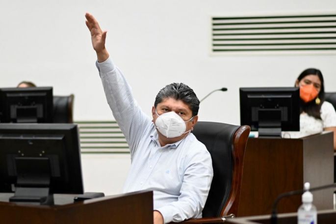PRI logra en el Congreso aprobación por unanimidad de propuesta a favor de padres trabajadores de Yucatán