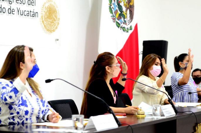Finalizan entrega de iniciativas pendientes en Comisiones Permanentes