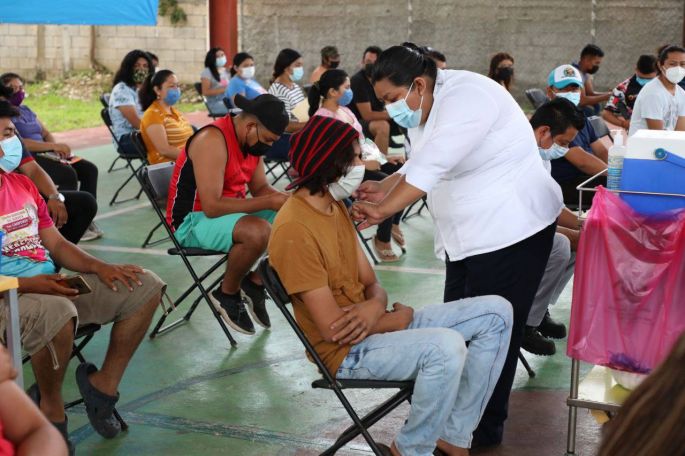Aplicarán a partir del 3 de noviembre primera dosis contra el Coronavirus a adolescentes de 12 a 17 años de edad
