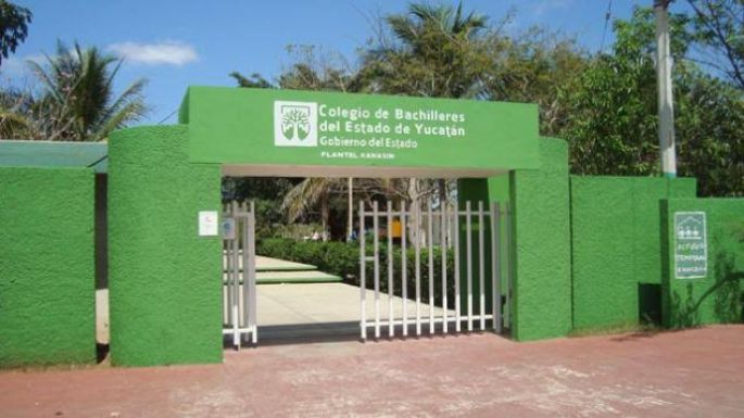 En el plantel COBAY de Kanasín, se está favoreciendo a un grupo  político 