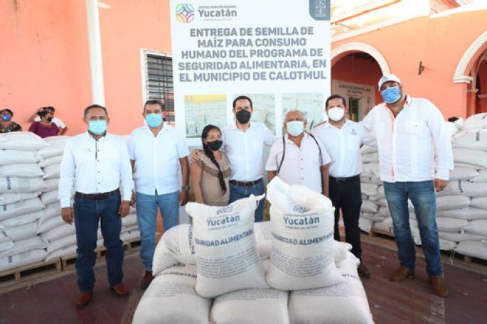 El Gobernador Mauricio Vila Dosal refrenda su compromiso con las familias del oriente del estado, al entregar apoyos que les brindan bienestar