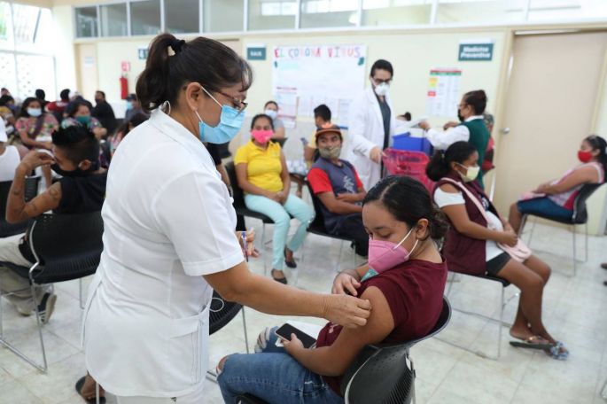Del 8 al 13 de noviembre se aplicarán segundas dosis de la vacuna contra el Coronavirus a personas de 18 a 29 años de Mérida