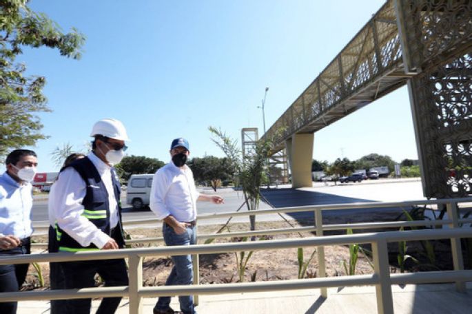 Supervisa el Gobernador Mauricio Vila las obras que se realizan en el Anillo Periférico de Mérida, para una movilidad más segura y eficiente