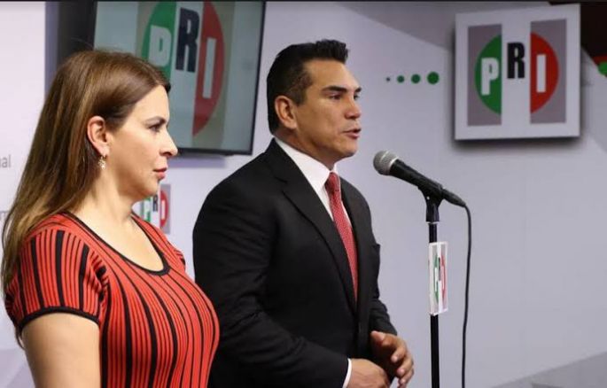 Desabasto de medicamentos debe terminar este año: PRI 