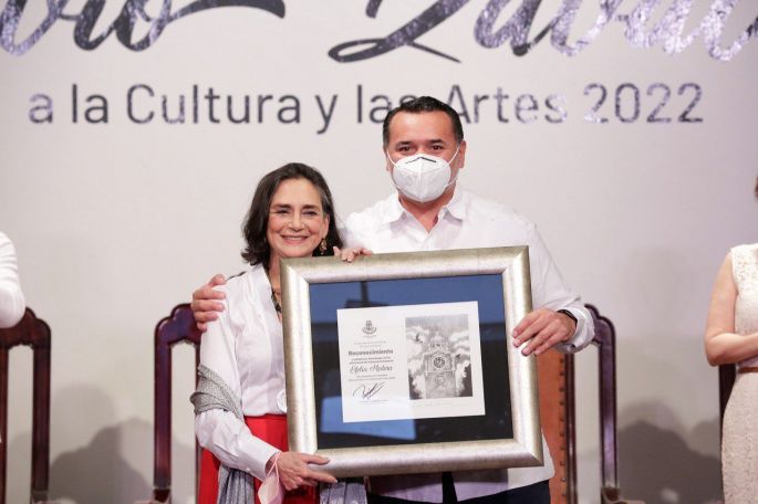 El Ayuntamiento de Mérida entrega la Medalla Silvio Zavala a la Cultura y las Artes 2022 a la dramaturga Ofelia Medina 