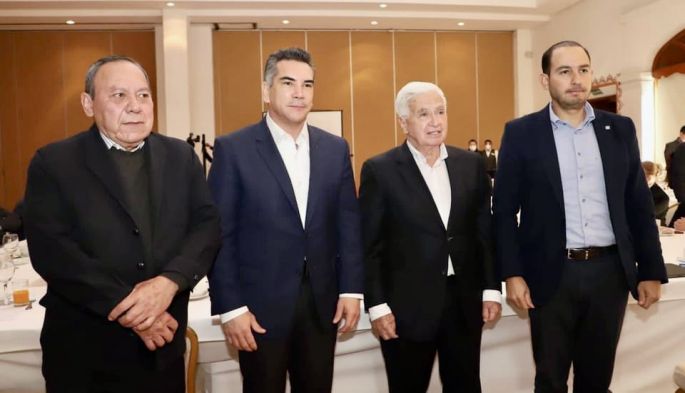 Hacía una “tercera vía”, PAN, PRI y PRD anuncian ir juntos a la elección del 2024  