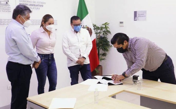 Yucatecos contarán con mejores servicios en Notarías Públicas y más cerca de sus municipios