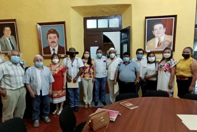 Noche de poesía en Valladolid organizada por el grupo Sociocultural “Luis Rosado Vega”