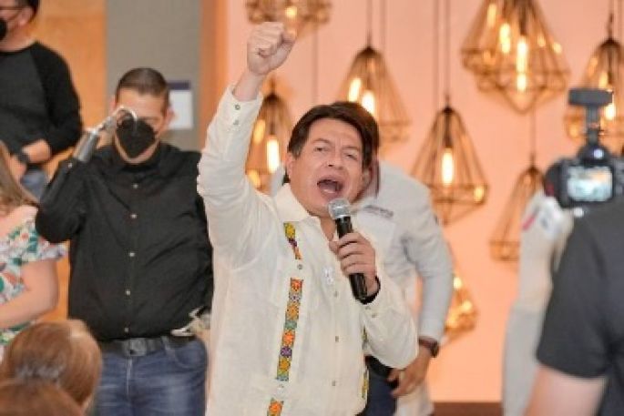 Con el AIFA, vuela alto la 4T en México: Mario Delgado 
