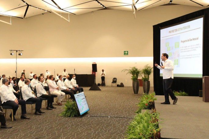 Mauricio Vila expone las características que colocan a Yucatán como uno de los estados más competitivos y atractivos en materia de inversión 