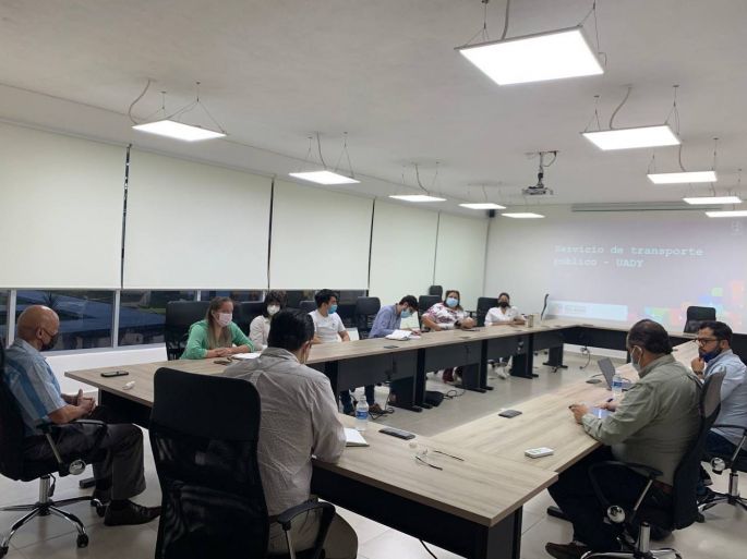 Imdut y Siies se reúnen con representantes educativos para dialogar sobre el regreso seguro a clases presenciales y garantizar transporte suficiente 