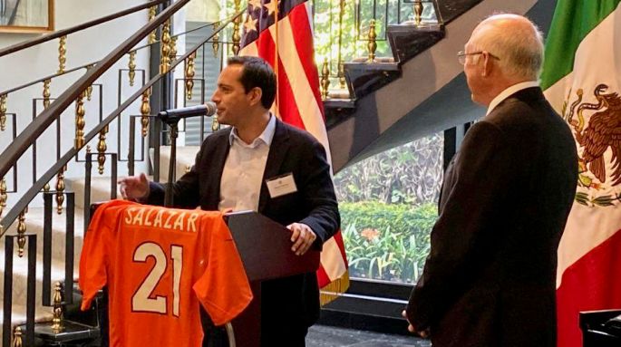Yucatán y la NFL estrechan lazos de cooperación