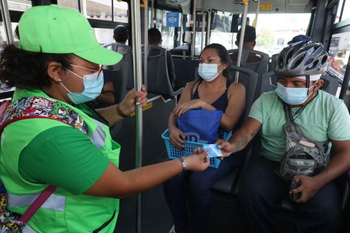 Comienza la entrega de tarjetas inteligentes para el transporte metropolitano 