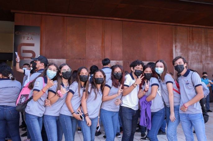 Acercan oferta educativa a la juventud de Yucatán