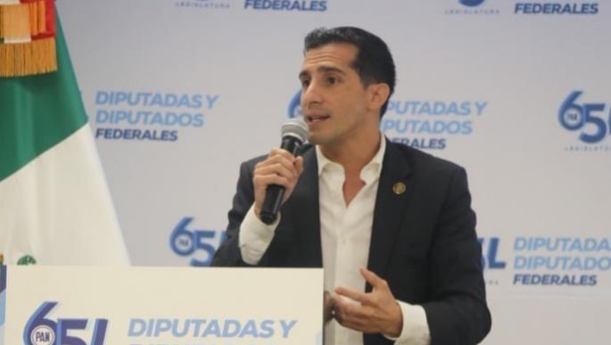 “Vende patrias”, “como político das pena”, “traidor”, le dicen a Rommel Pacheco en sus redes sociales 