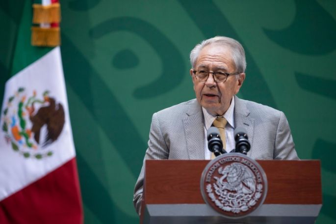 México tiene déficit de médicos especialistas: Secretaría de Salud