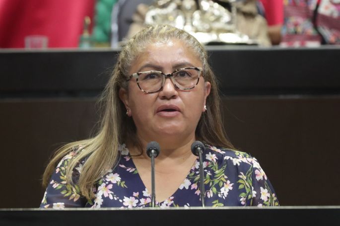 Impulsa MORENA reducir a 100 el número de Diputados plurinominales 