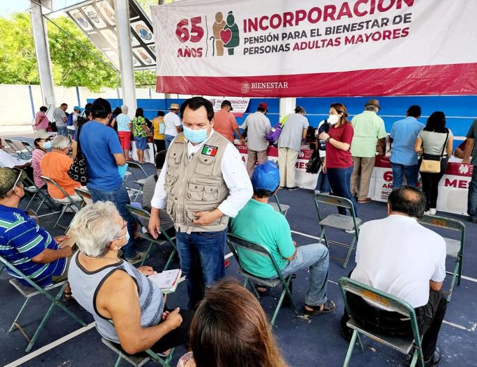 Bienestar inicia pago de pensiones y programas a 12.1 millones de personas por más de 50 mil mdp  