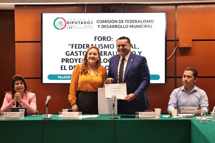 El Alcalde Renán Barrera expone ante la Cámara de Diputados las necesidades presupuestarias de 20 millones de mexicanos