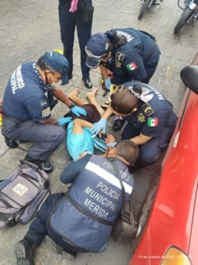 Abuelita de 80 años es atropellada en el centro de Mérida 