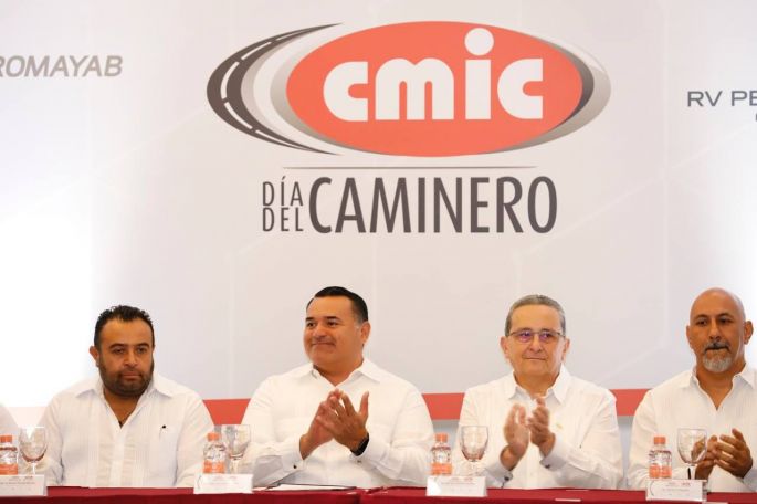 En Mérida priorizamos acciones de infraestructura y obra pública para transformar la vida de todos los habitantes del Municipio: Renán Barrera