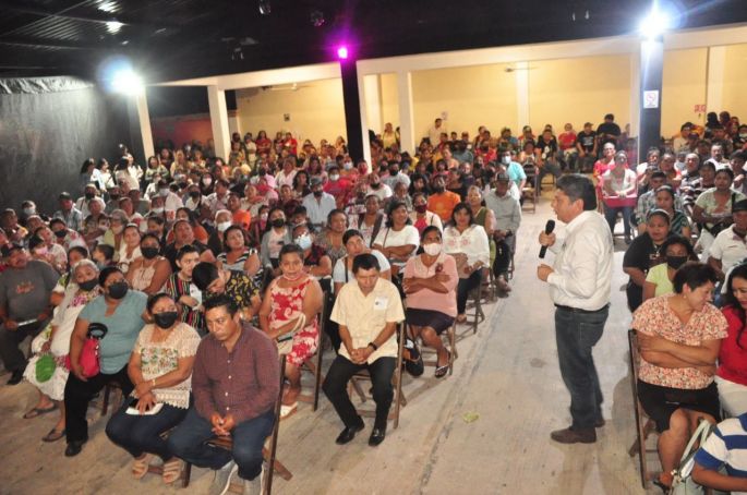Las mujeres de Oxkutzcab son ejemplo de trabajo y fortaleza, tienen todo el derecho de a ser respetadas y apoyadas, Gaspar Quintal