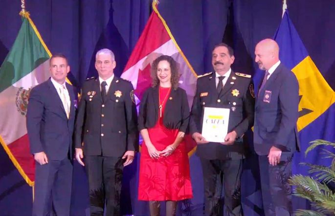 Obtiene policía yucateca acreditación internacional 