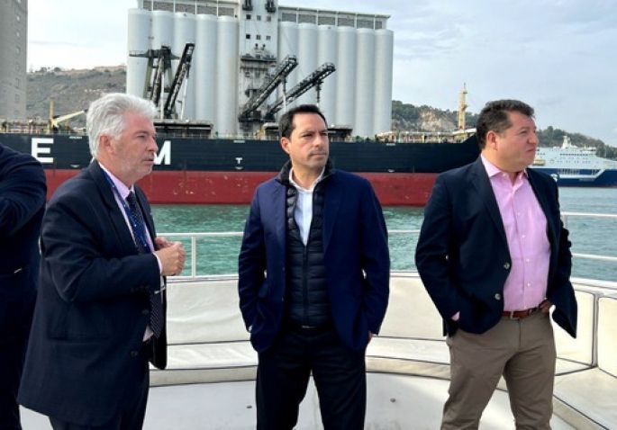 Visita Mauricio Vila el Puerto de Barcelona, para intercambiar experiencias que contribuyan a impulsar el desarrollo portuario en Yucatán