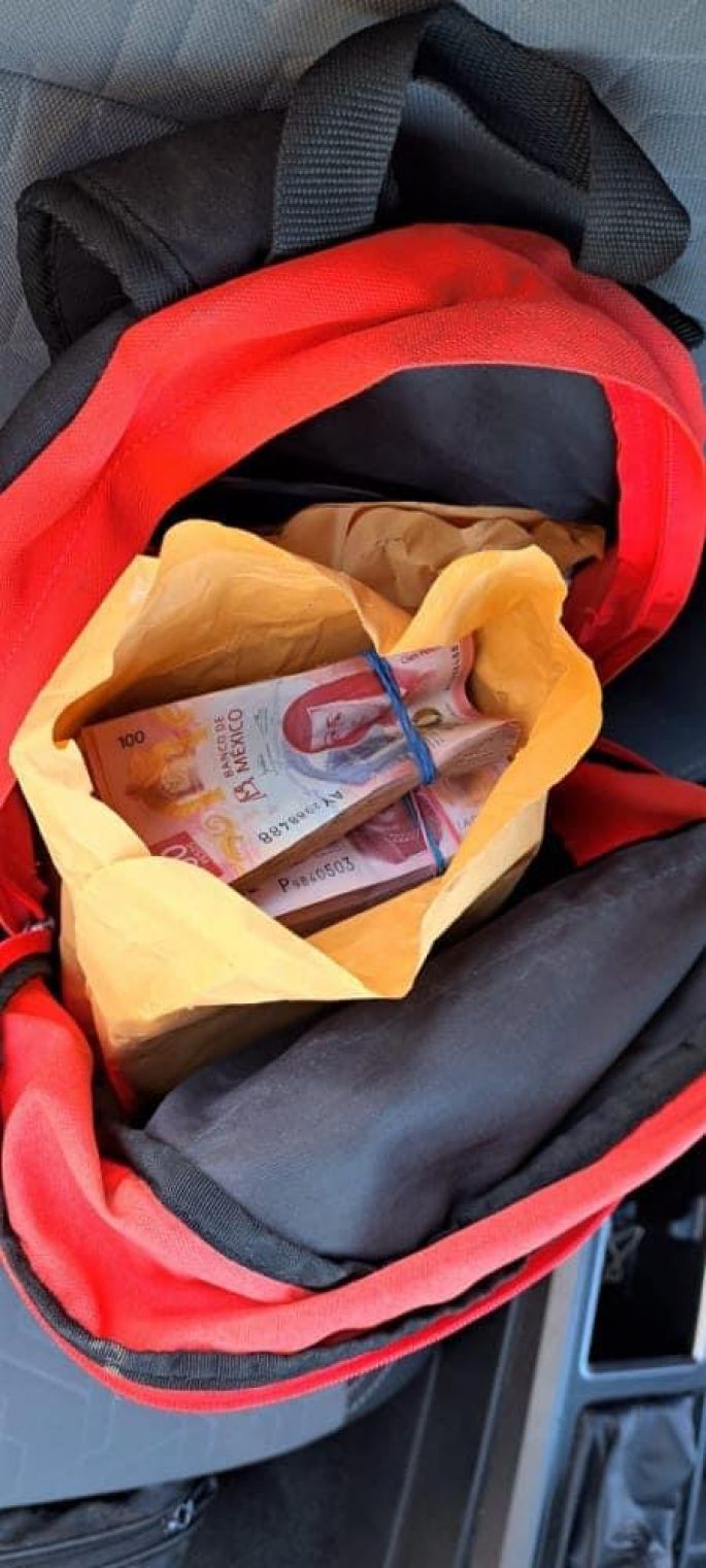 Detienen en Chiapas a persona con aproximadamente un millón de pesos