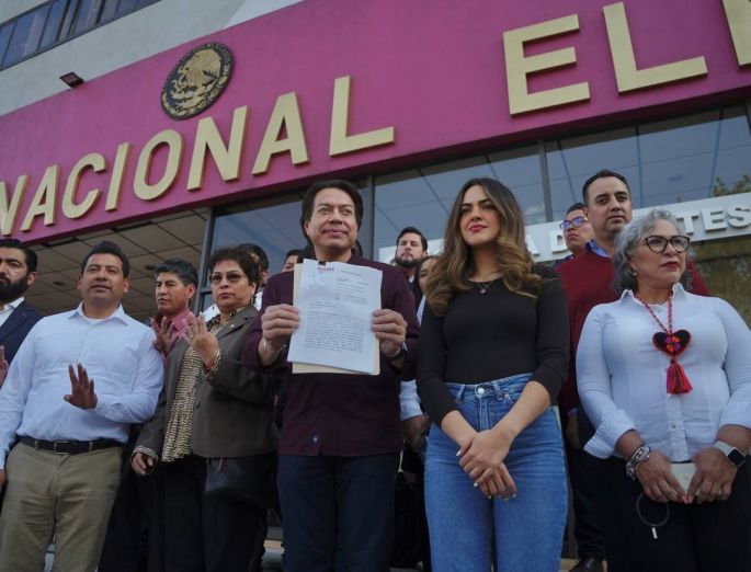 MORENA pide al INE que le quiten el registro al PAN