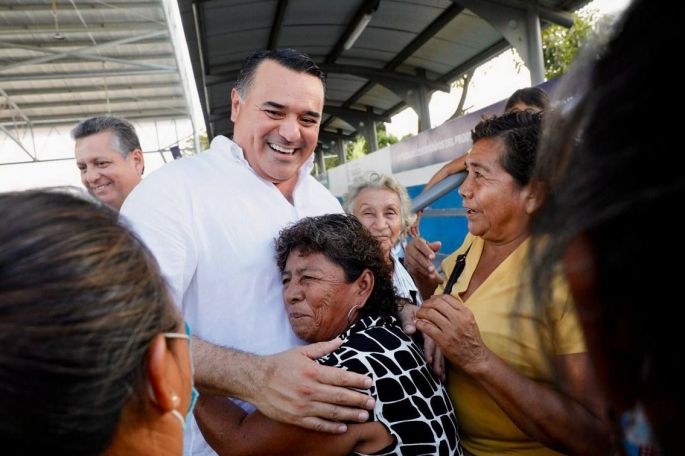Renán Barrera presenta la propuesta de obras sociales por más de 200 millones de pesos; mejorarán la vida de las familias de Mérida y sus comisarías 